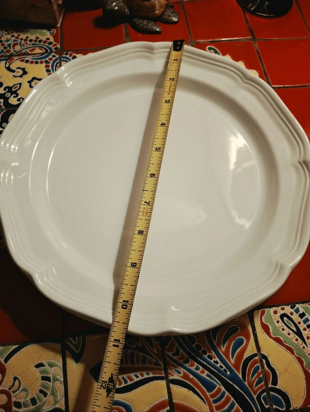 MIKASA FRENCH COUNTRYSIDE DINNER PLATES 10 7/8